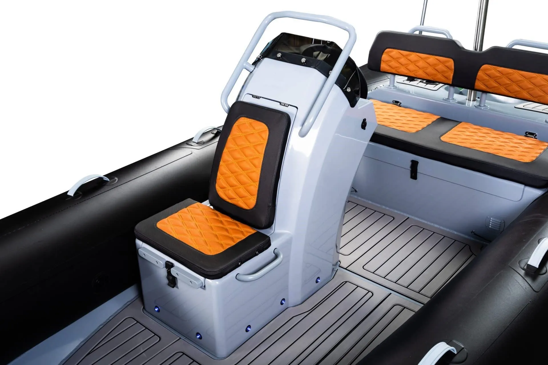 Forward Console Seat2